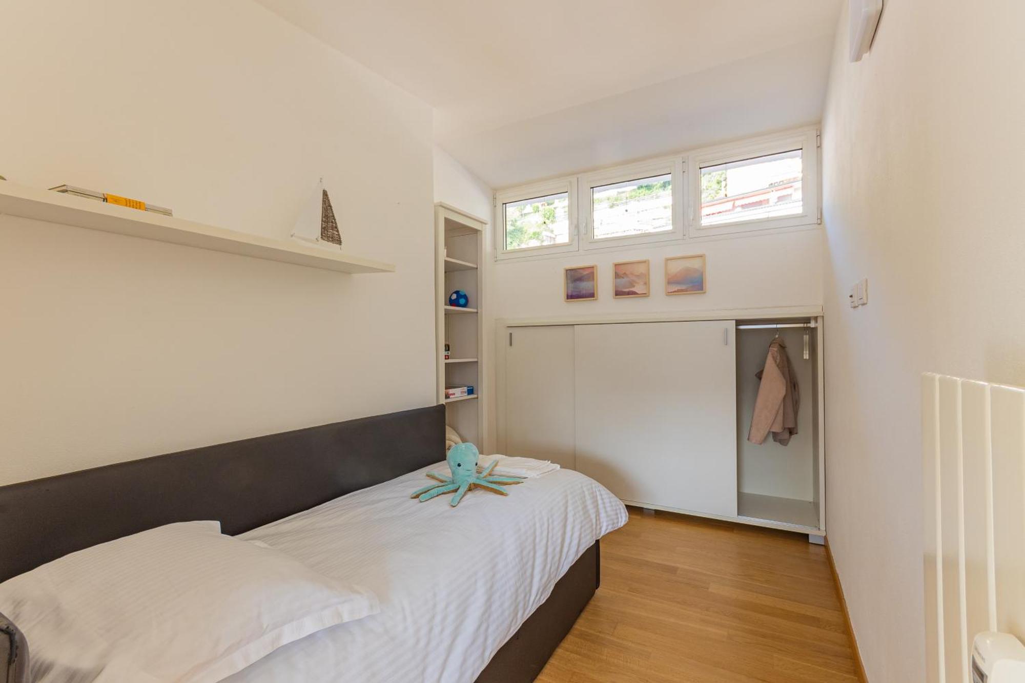 Casa Madlen - Bright Attic With Marvelous View Apartment Campione dʼItalia Екстериор снимка