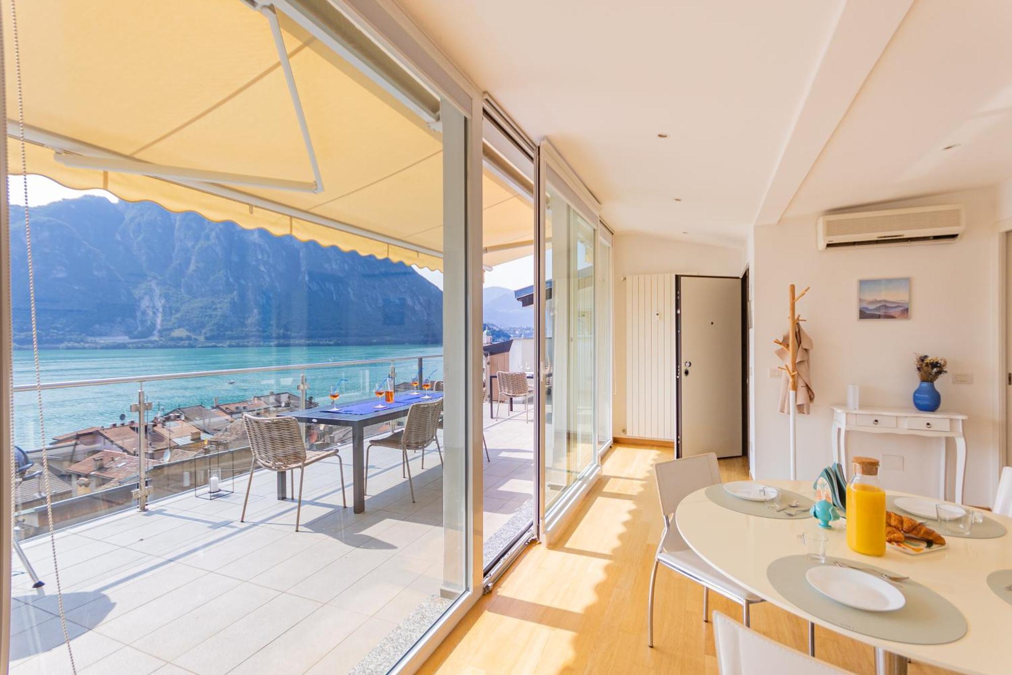 Casa Madlen - Bright Attic With Marvelous View Apartment Campione dʼItalia Екстериор снимка